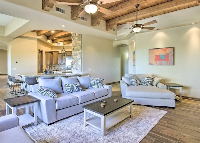 Near Golfing: Mesa W/ Outdoor Oasis & Pool! Fountain of the Sun