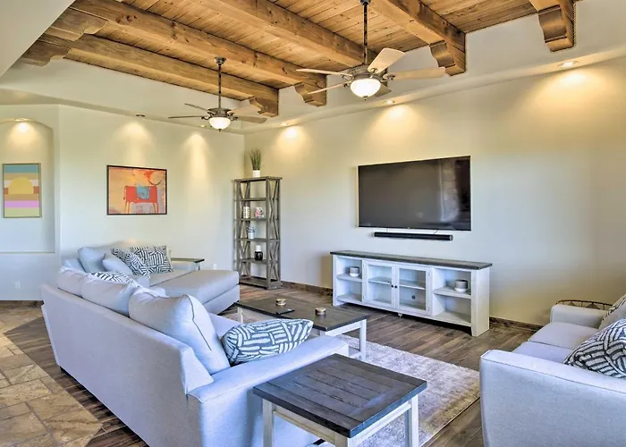 Near Golfing: Mesa W/ Outdoor Oasis & Pool! Fountain of the Sun