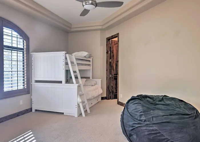 Villa Near Golfing: Mesa W/ Outdoor Oasis & Pool! Fountain of the Sun