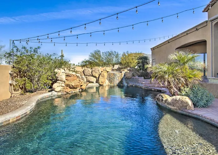 Near Golfing: Mesa W/ Outdoor Oasis & Pool! Villa *