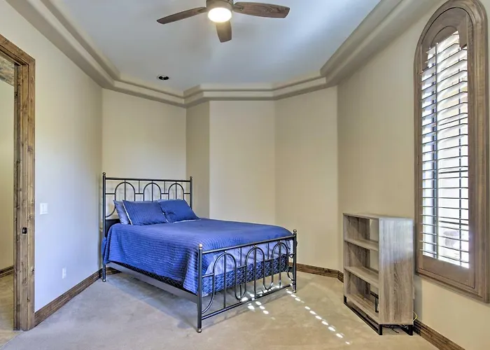 Near Golfing: Mesa W/ Outdoor Oasis & Pool! * Fountain of the Sun