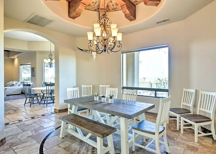 Near Golfing: Mesa W/ Outdoor Oasis & Pool! *