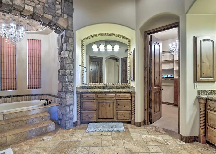 Villa Near Golfing: Mesa W/ Outdoor Oasis & Pool! Fountain of the Sun