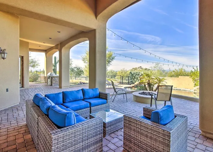 Near Golfing: Mesa W/ Outdoor Oasis & Pool! Villa *